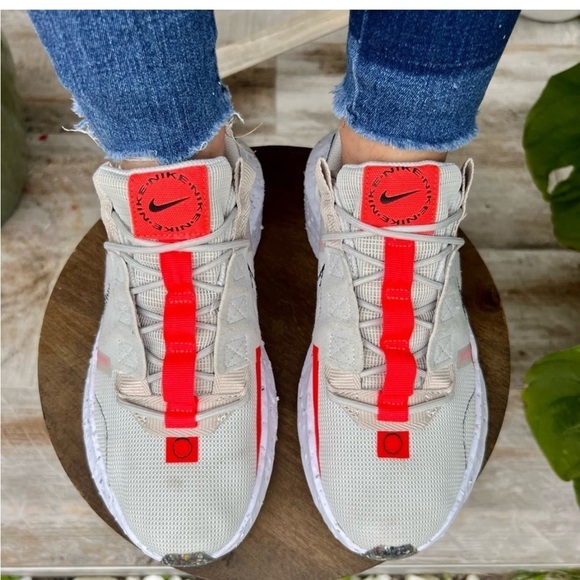 Nike Crater Impact Light Bone Bright Crimson Sneakers Athletic Shoes Size 8,5 - Picture 2 of 15